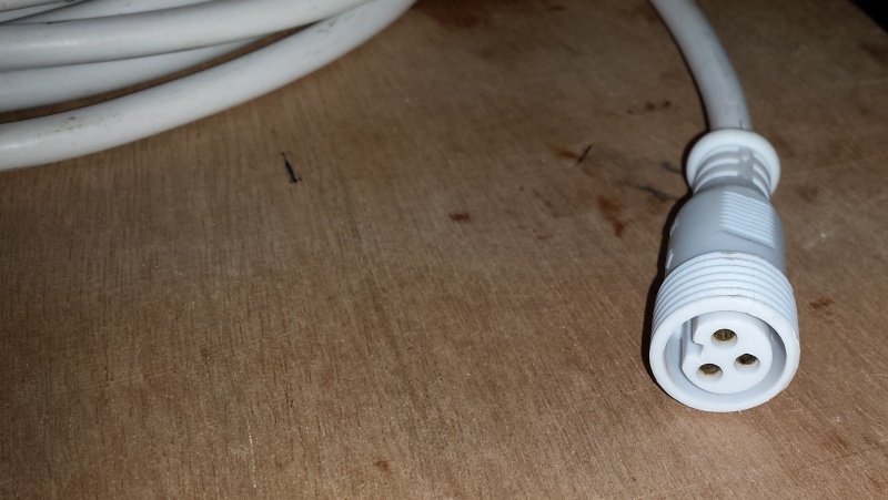 File:Starburst Pixel Lead Plug.jpg